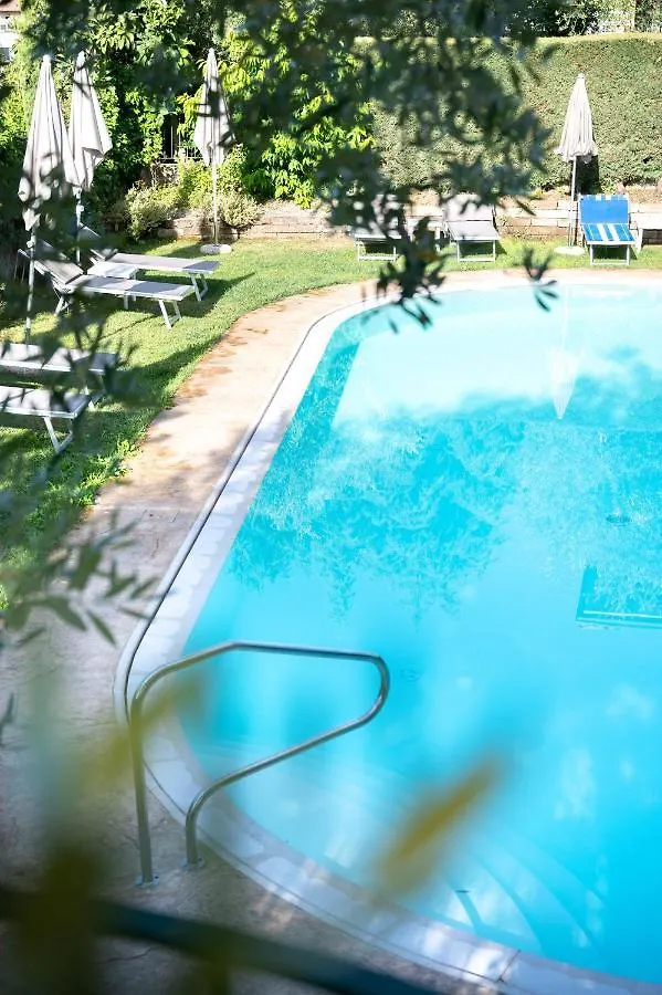 Hotel Alessandra Garda  2*, Garda (Verona)