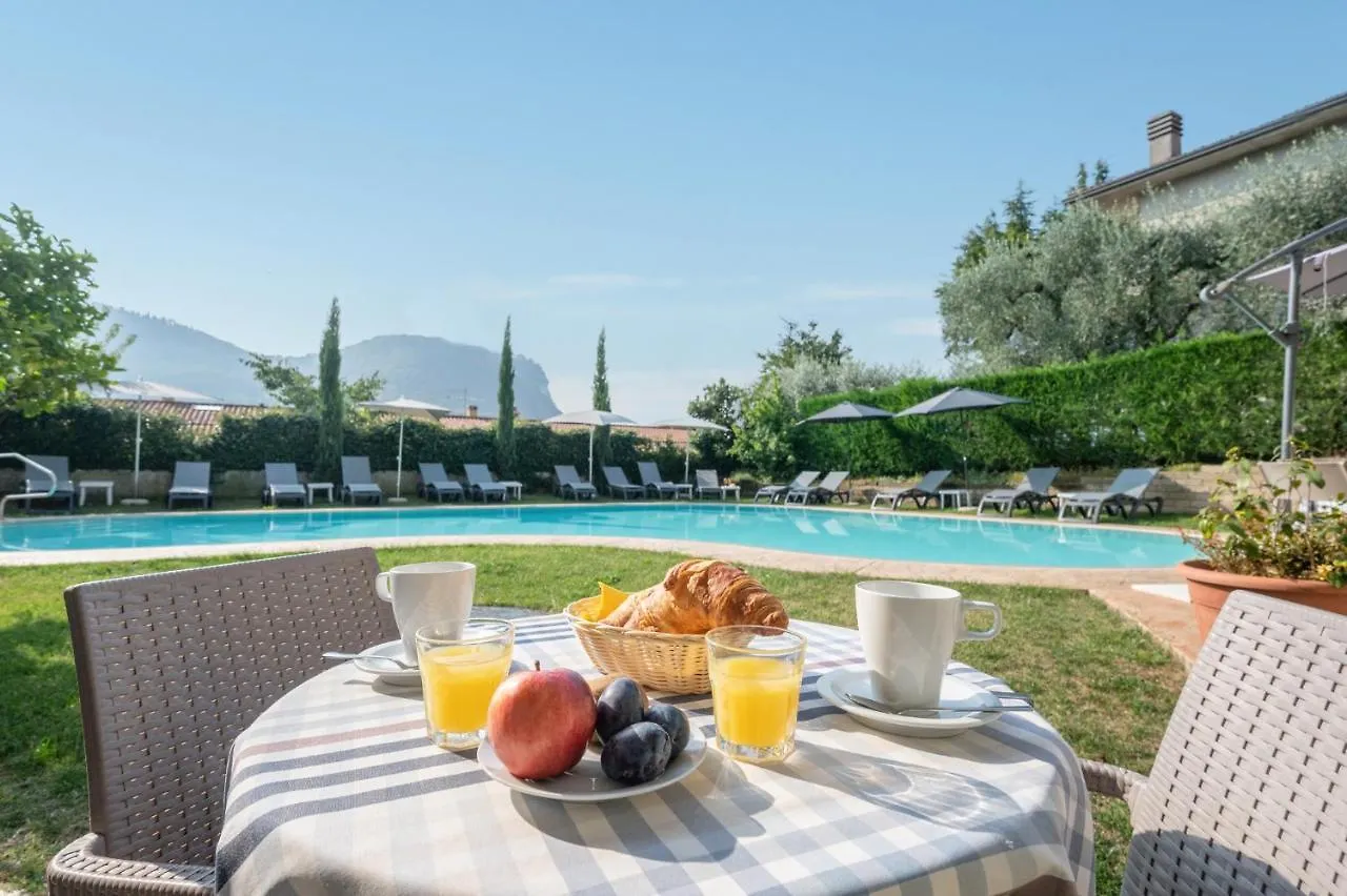 Hotel Alessandra Garda