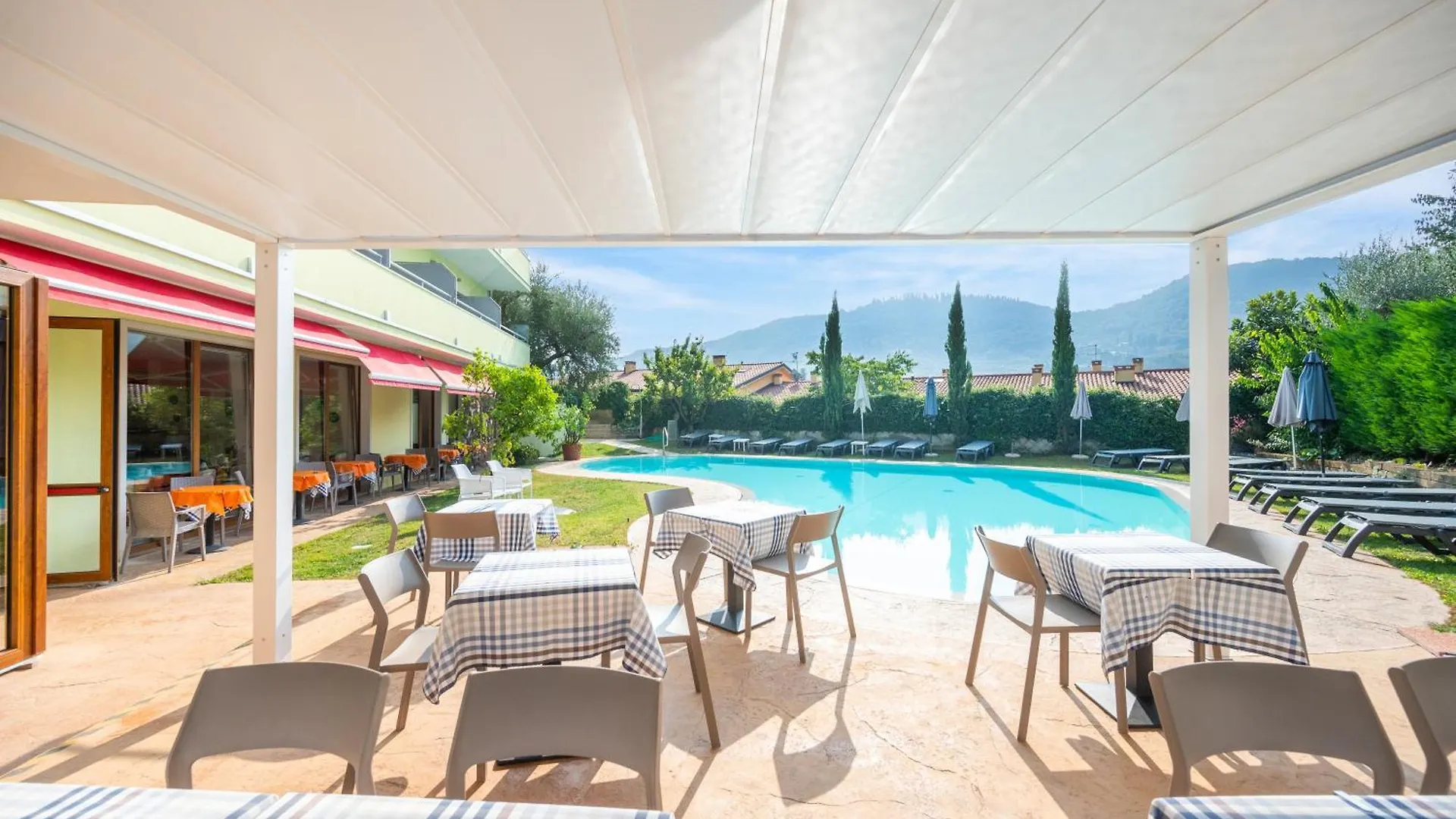 Hotel Alessandra Garda  Garda (Verona)