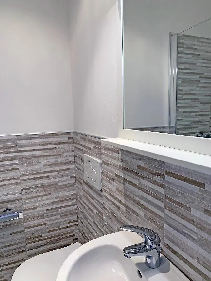 **  Hotel Alessandra Garda  Italy