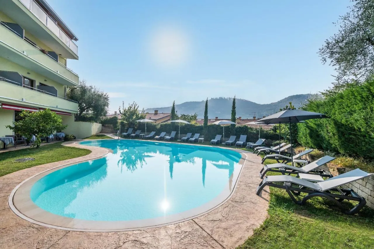 Hotel Alessandra Garda  2*, Garda (Verona)