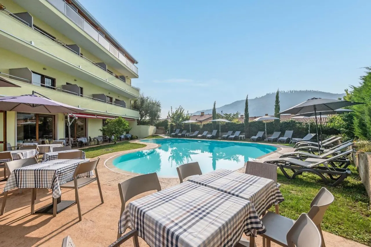 Hotel Alessandra Garda  Garda (Verona)