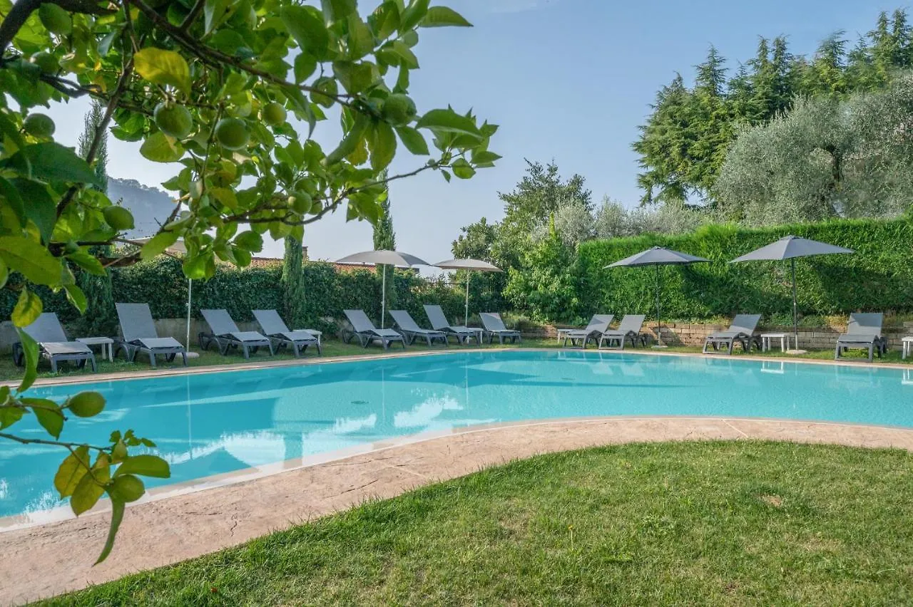 Hotel Alessandra Garda  2*, Garda (Verona)