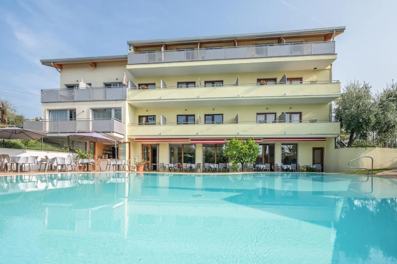 Hotel Alessandra Garda  Garda (Verona)