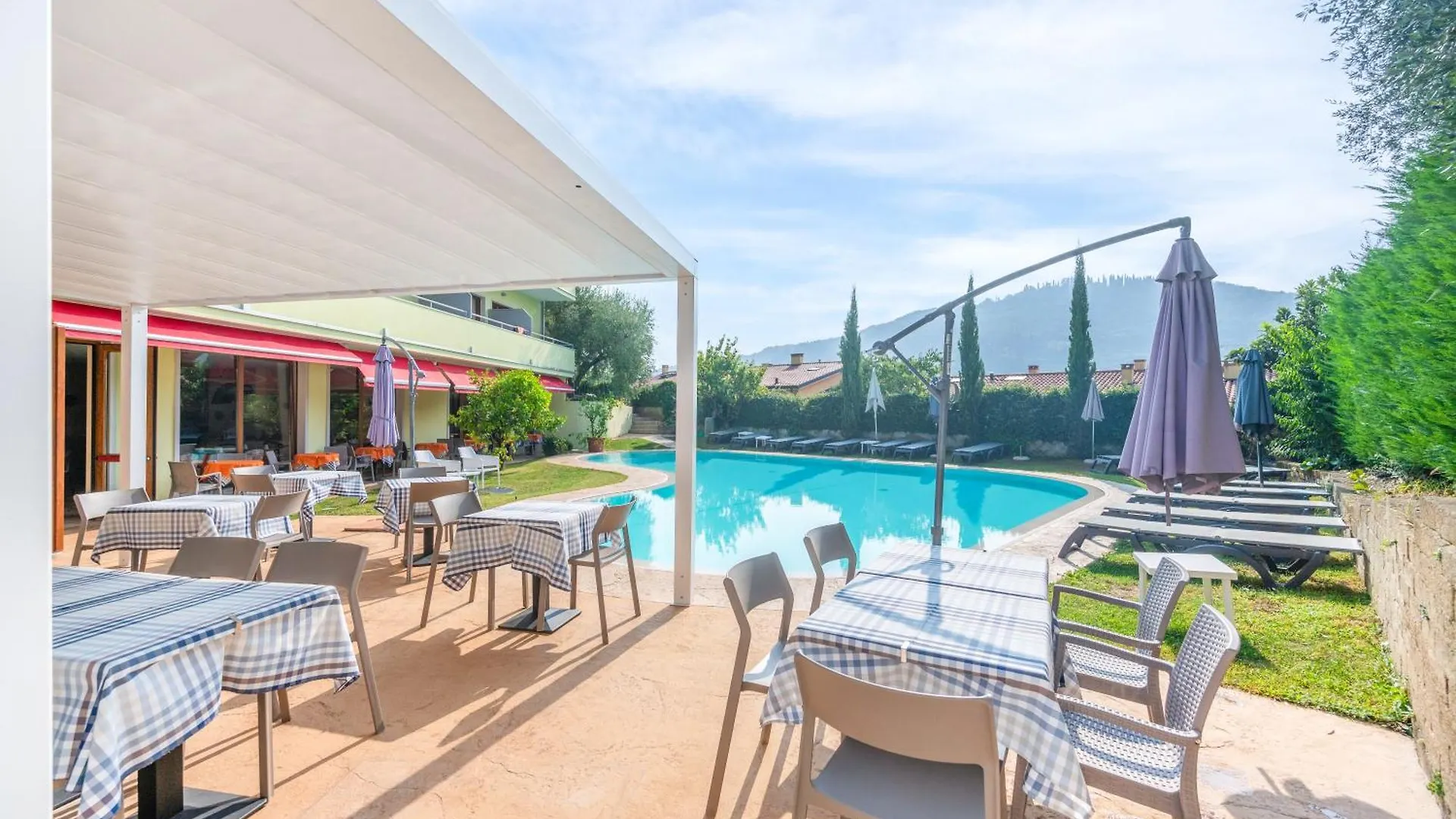 **  Hotel Alessandra Garda  Italy