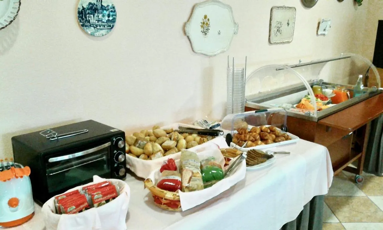 Hotel Alessandra Garda  Garda (Verona)
